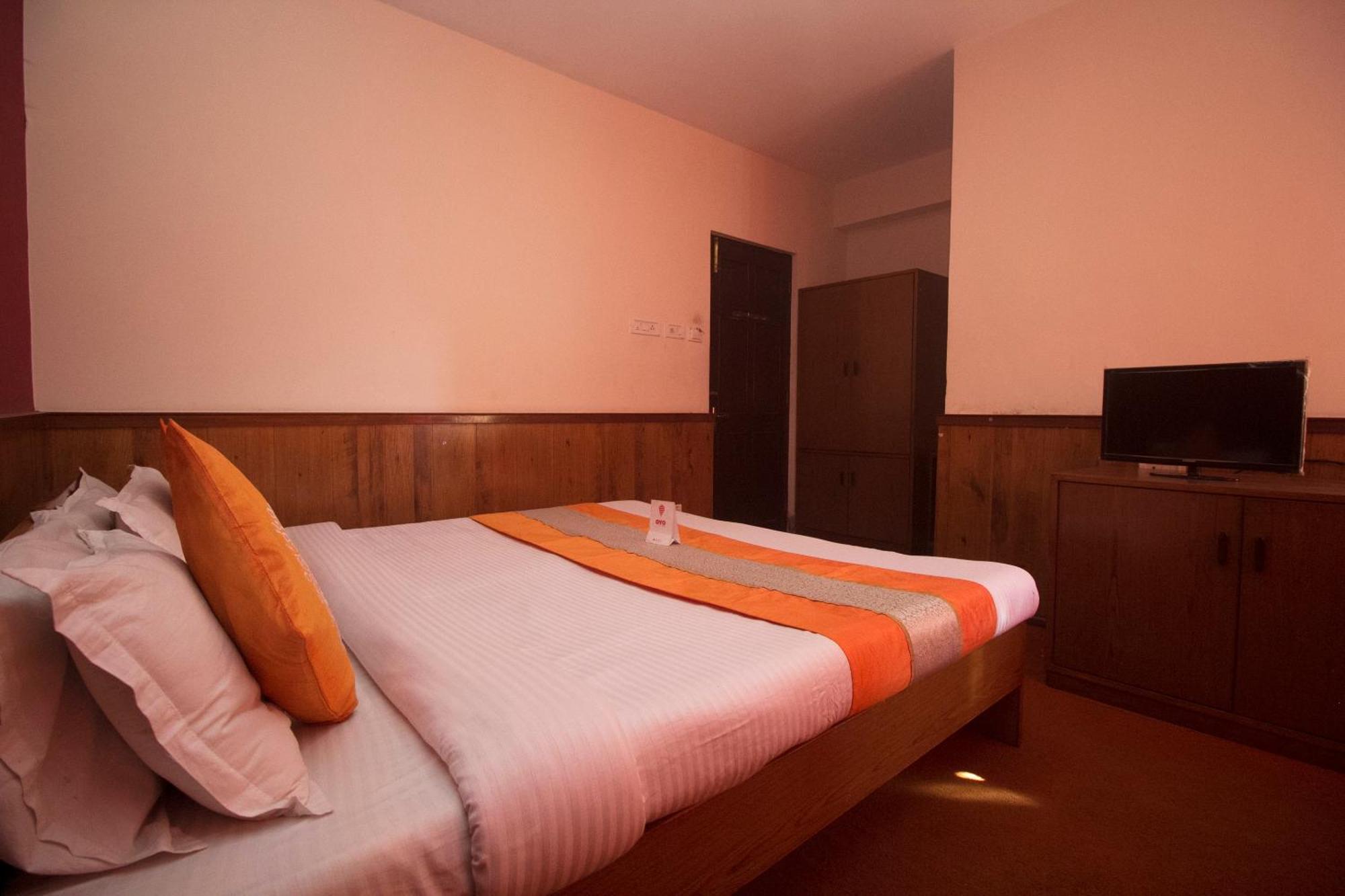 Oyo 10587 Vanjula Residency Ґанґток Екстер'єр фото